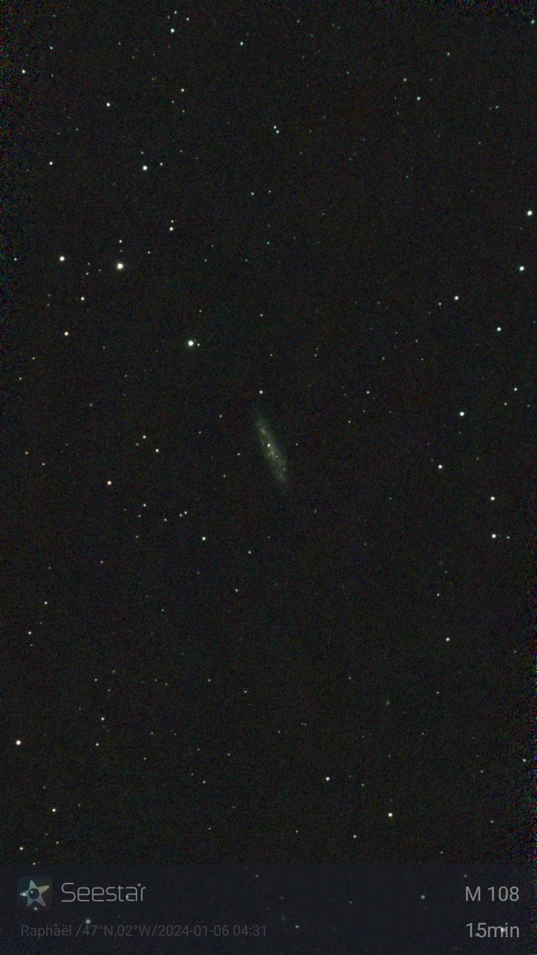 M108 Galaxie de la pache de surf